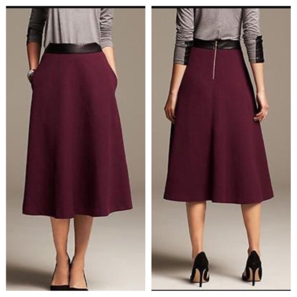 🍌Banana Republic Burgundy/Wine Midi Skirt 🍌